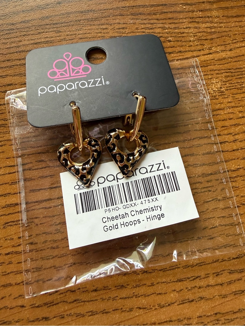 NEW Paparazzi Cheetah Earrings - Set of 2 (Gold and Silver) 🐆